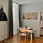 Casanova Διαμέρισμα *